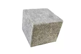 "אריחי חיפוי קירות גרניט פורצלן באים גם בצורות שונות, בין השאר ריבוע, מלבן ומשושה"